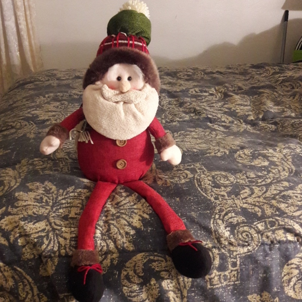 Plaid santa shelf sitter